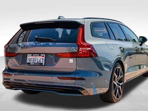 Used 2023 Volvo V60 T8 Polestar image 7