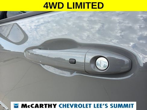 Used 2020 Jeep Compass Limited AWD/4WD image 39