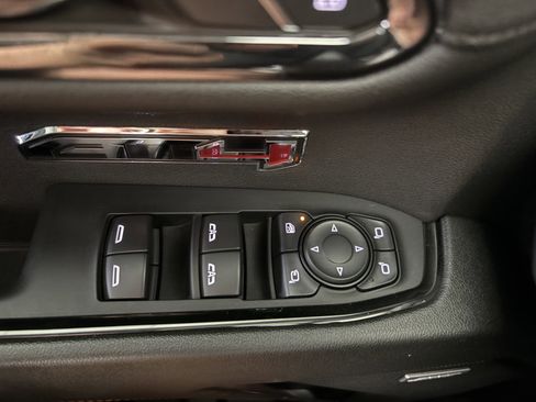 Used 2024 GMC Sierra 1500 AT4 w/ AT4 Carbonpro Edition AWD/4WD image 11