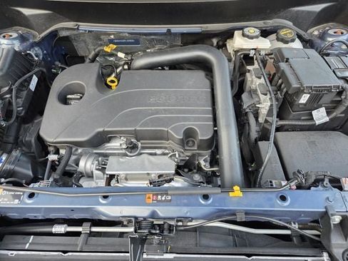 Used 2024 Chevrolet Equinox LS w/ Driver Confidence II Package FWD image 39