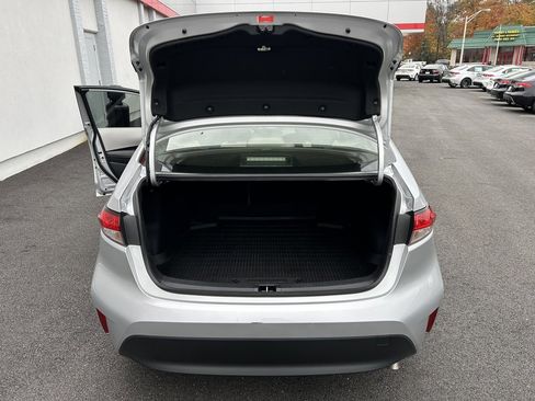 Certified 2025 Toyota Corolla LE image 11