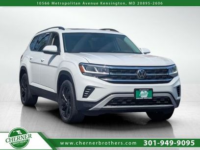 Used 2023 Volkswagen Atlas SE w/ Panoramic Sunroof Package