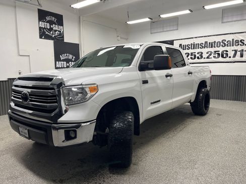 Used 2016 Toyota Tundra SR5 w/ SR5 Upgrade Package image 6