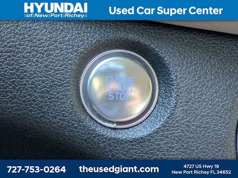 Used 2020 Hyundai Santa Fe SEL FWD image 39