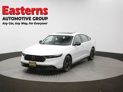 Used 2025 Honda Accord SE image 57