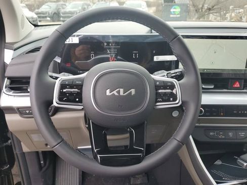 New 2026 Kia Carnival FWD image 10