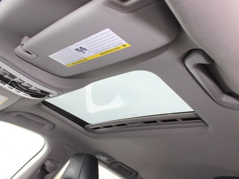 Used 2011 Porsche Panamera image 19