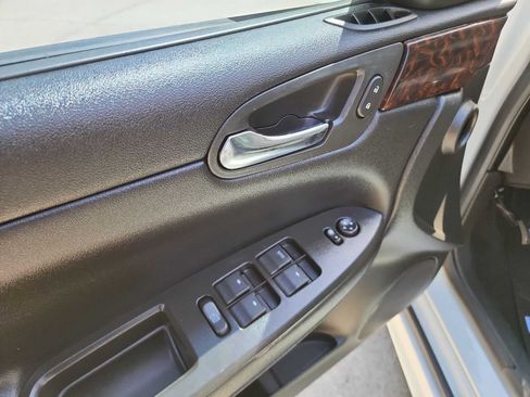 Used 2014 Chevrolet Impala Limited LS FWD image 13