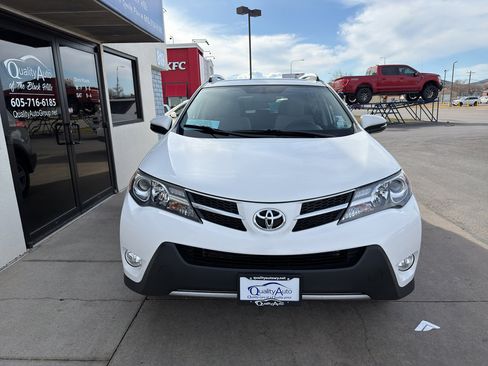 Used 2014 Toyota RAV4 XLE image 3