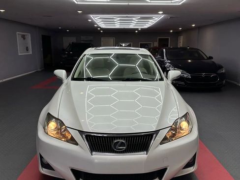 Used 2011 Lexus IS 250 image 8