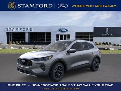 New 2025 Ford Escape SE w/ PHEV Premium Package
