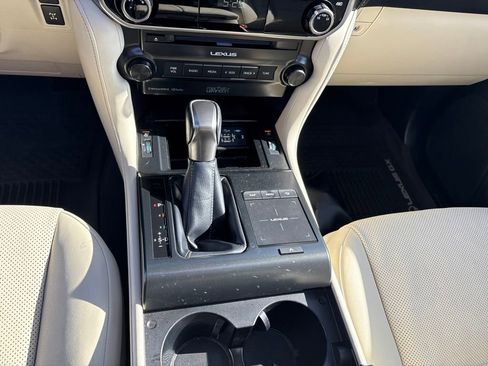 Used 2022 Lexus GX 460 Premium AWD/4WD image 18