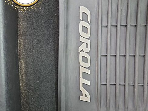 Used 2016 Toyota Corolla S image 17