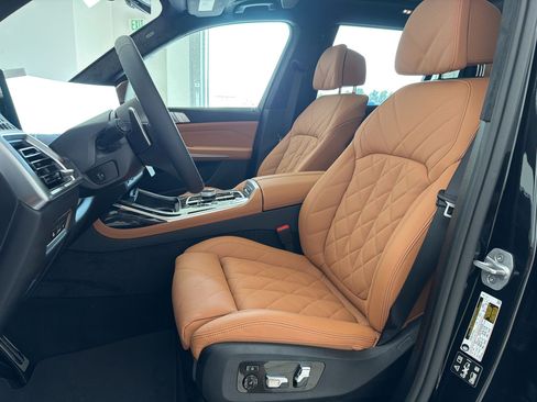 New 2027 BMW X7 xDrive40i w/ Executive Package AWD/4WD image 5