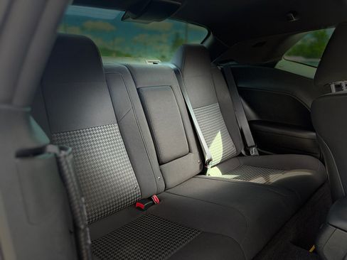 Used 2018 Dodge Challenger R/T Scat Pack RWD image 26
