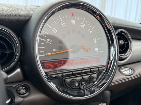 Used 2015 MINI Cooper S image 21