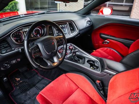 Used 2019 Dodge Challenger R/T Scat Pack w/ Plus Package image 2