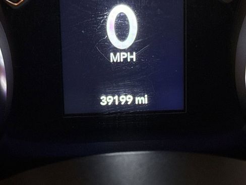 Used 2023 Jeep Gladiator Sport image 13