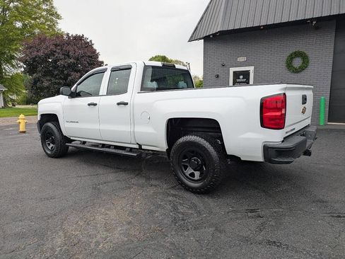 Used 2018 Chevrolet Silverado 1500 W/T w/ Trailering Package AWD/4WD image 4