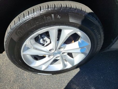 Used 2022 Buick Encore GX Preferred w/ Cold Weather Comfort Package image 9