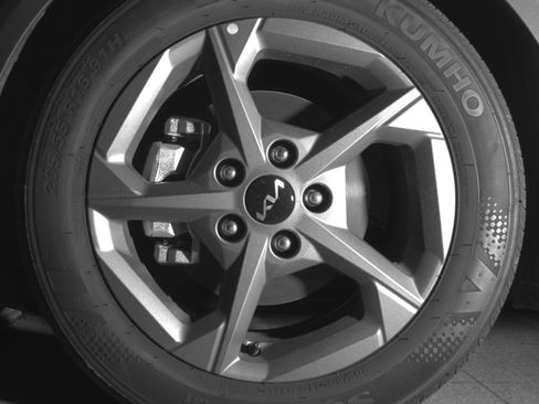 Used 2025 Kia K4 FWD image 12