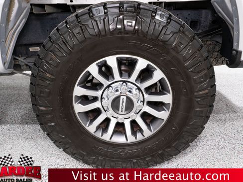 Used 2019 Ford F250 Lariat image 10