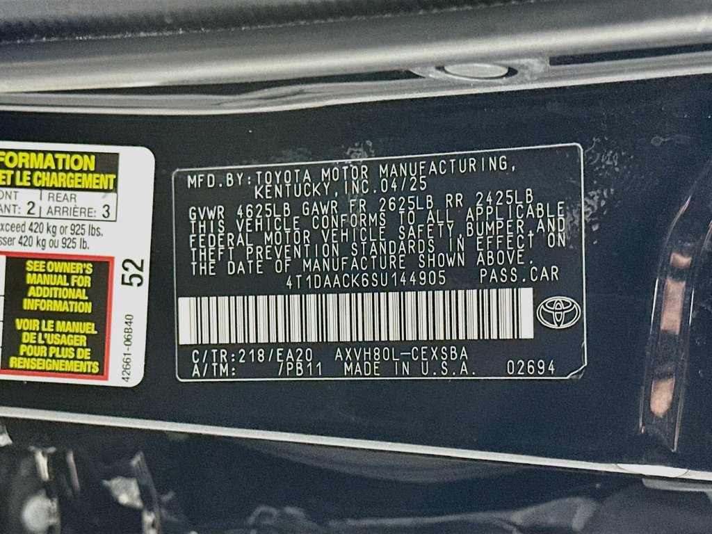 Used 2025 Toyota Camry SE FWD image 30