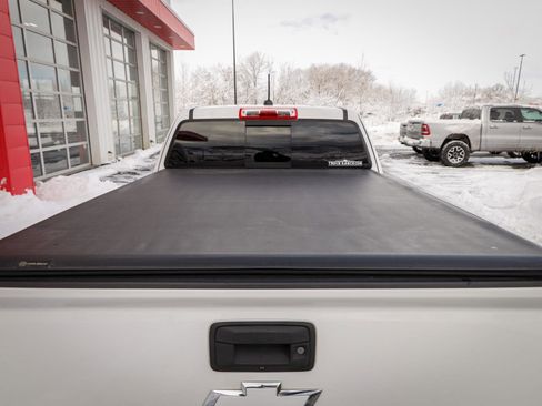 Used 2019 Chevrolet Colorado LT image 6