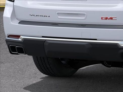 New 2026 GMC Yukon Denali w/ Denali Reserve Package AWD/4WD image 14
