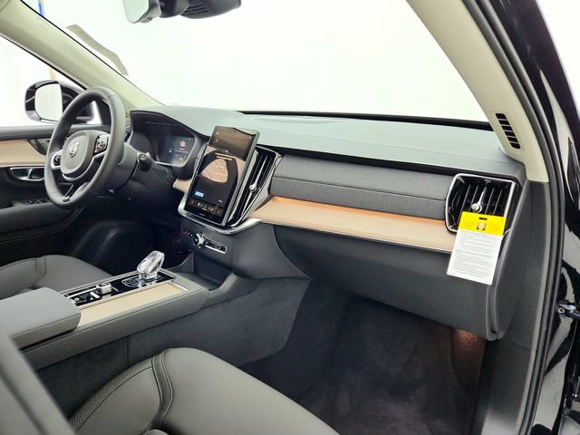 New 2026 Volvo XC90 B6 Plus w/ Protection Package Premier AWD/4WD image 13