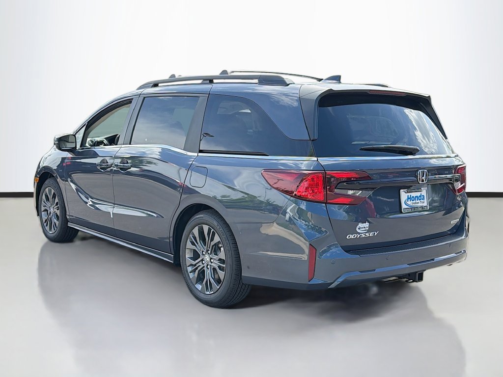 New 2026 Honda Odyssey Touring image 7