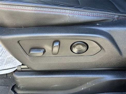 Used 2021 Chevrolet Suburban RST image 22