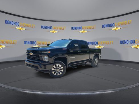 Used 2025 Chevrolet Silverado 2500 Custom w/ Custom Value Package AWD/4WD image 7