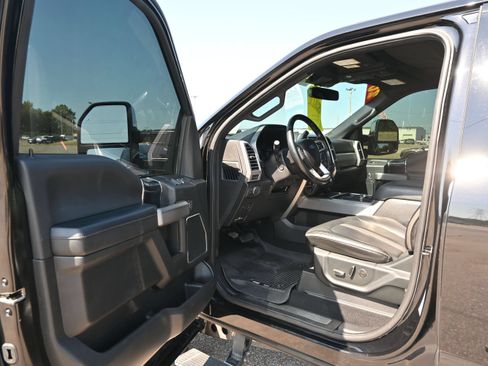 Used 2020 Ford F250 Platinum AWD/4WD image 19
