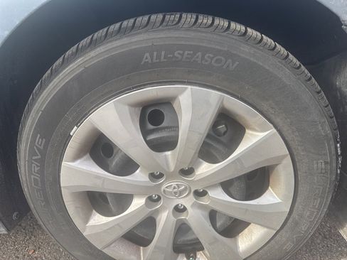 Used 2025 Toyota Corolla LE image 10