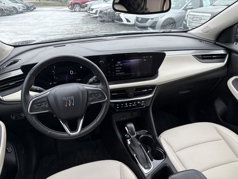 Used 2024 Buick Encore GX Avenir w/ Avenir Convenience Package image 21