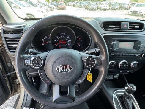 Used 2015 Kia Soul image 10