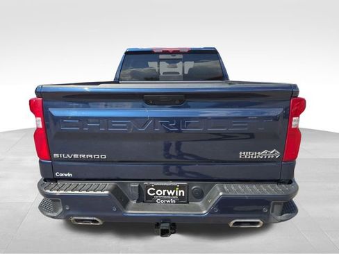 Used 2022 Chevrolet Silverado 1500 High Country w/ Z71 Off-Road Package AWD/4WD image 11