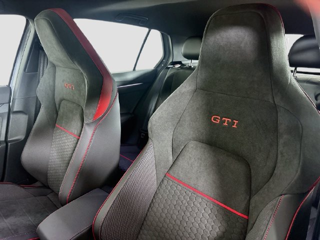 New 2026 Volkswagen GTI SE FWD image 21