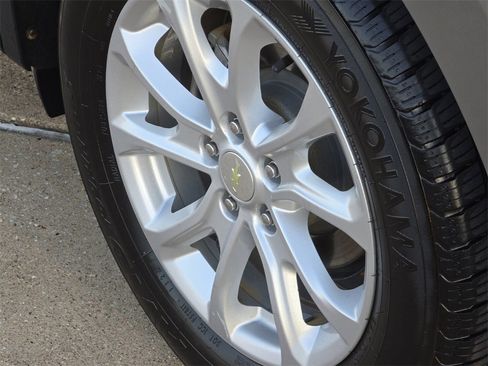 Used 2018 Chevrolet Equinox LT image 8