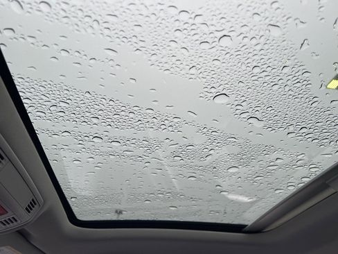 Used 2016 Volkswagen Golf SE w/ Lighting Package image 28