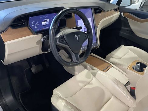 Used 2020 Tesla Model X Long Range image 10