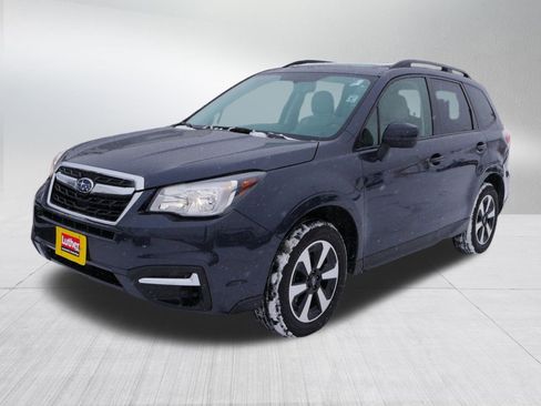 Used 2018 Subaru Forester 2.5i Premium w/ All-Weather Package image 2