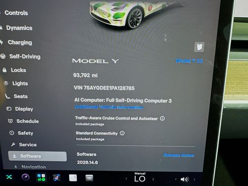 Used 2023 Tesla Model Y AWD image 34