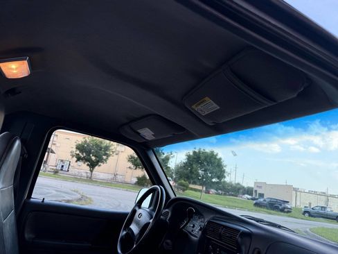 Used 2002 Ford Ranger XLT image 21