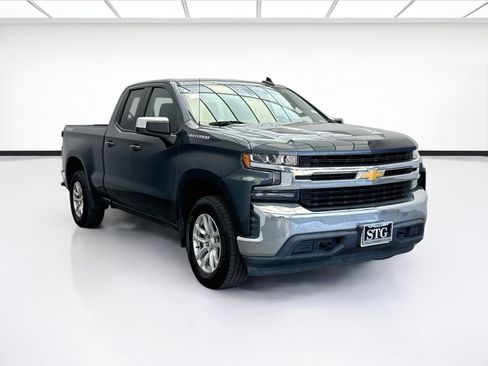 Used 2020 Chevrolet Silverado 1500 LT w/ Trailering Package AWD/4WD image 3
