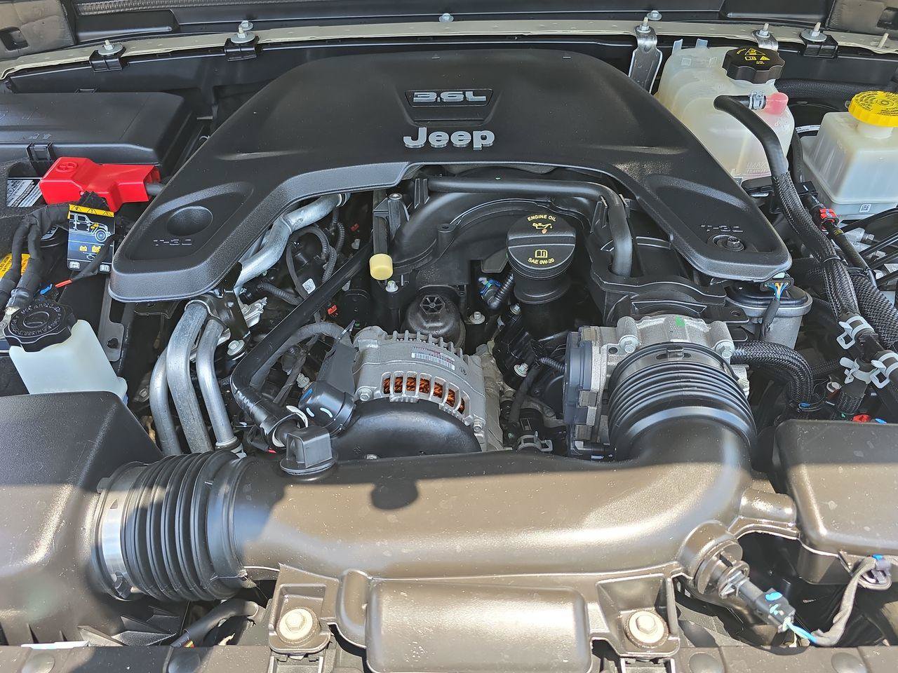 Used 2020 Jeep Gladiator Sport w/ Quick Order Package 24S AWD/4WD image 13