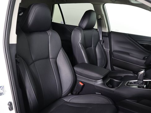 Used 2024 Subaru Outback Touring XT image 31