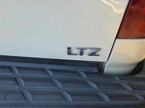 Used 2013 Chevrolet Silverado 1500 LTZ w/ LTZ White Diamond Edition RWD image 10
