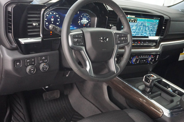 New 2026 Chevrolet Silverado 1500 RST w/ Dark Appearance Package AWD/4WD image 8